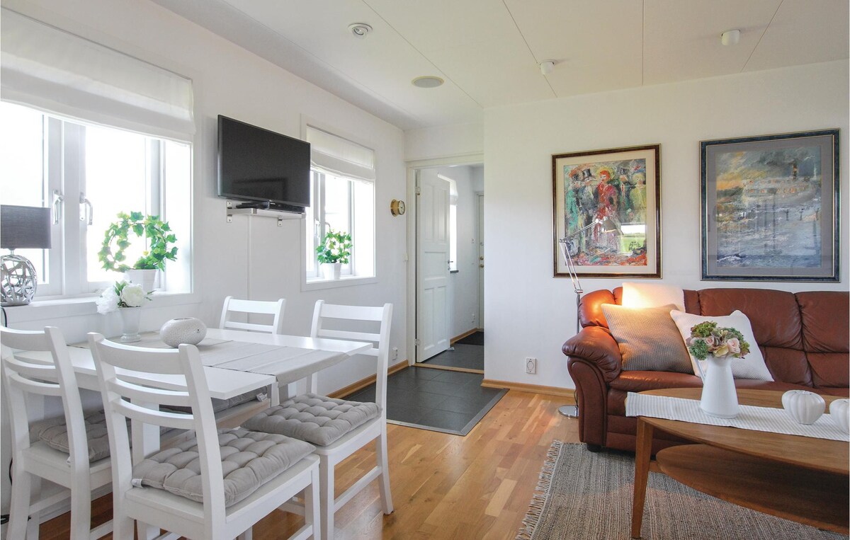 Stunning home in Borgholm with 2 Bedrooms and WiFi