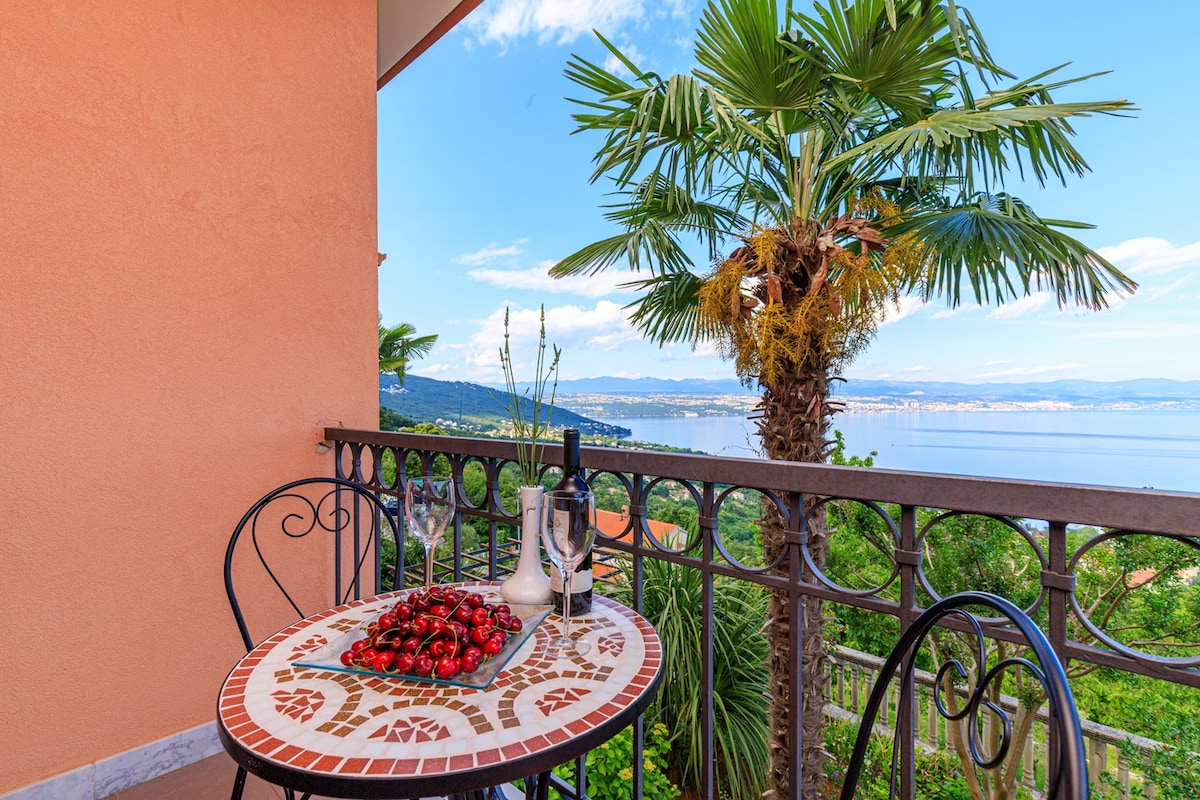 Jasminka - Apartment No.1 with Balcony and Beautif