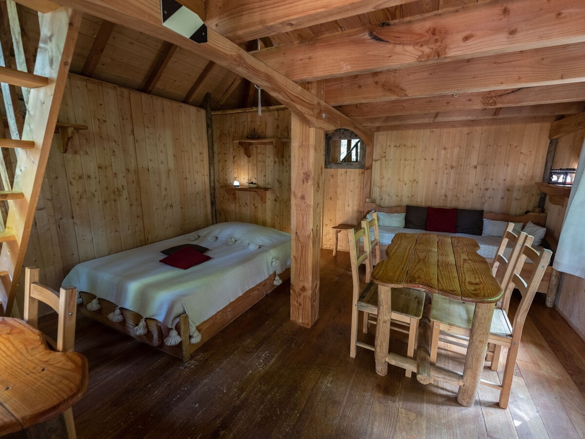 Cabane Panda Insolite-Cabin-Deluxe-Shared Bathroom