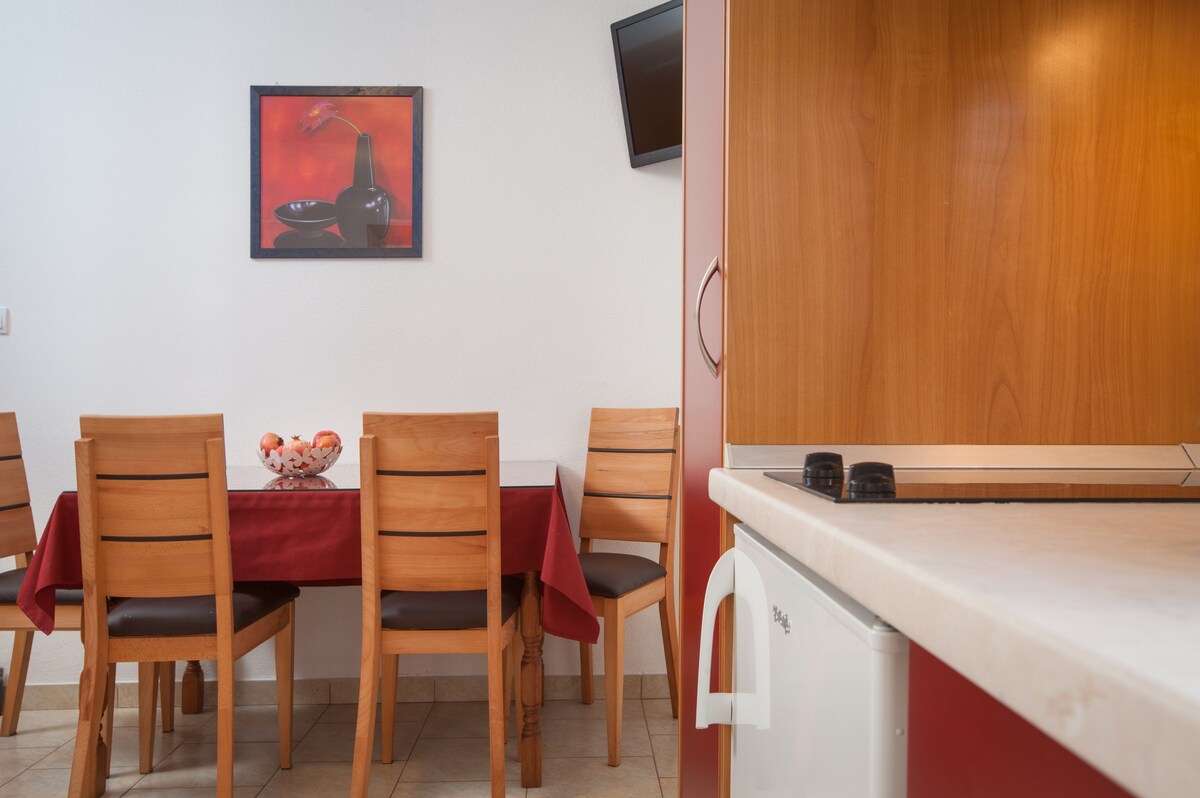 A-14457-b One bedroom apartment with terrace and