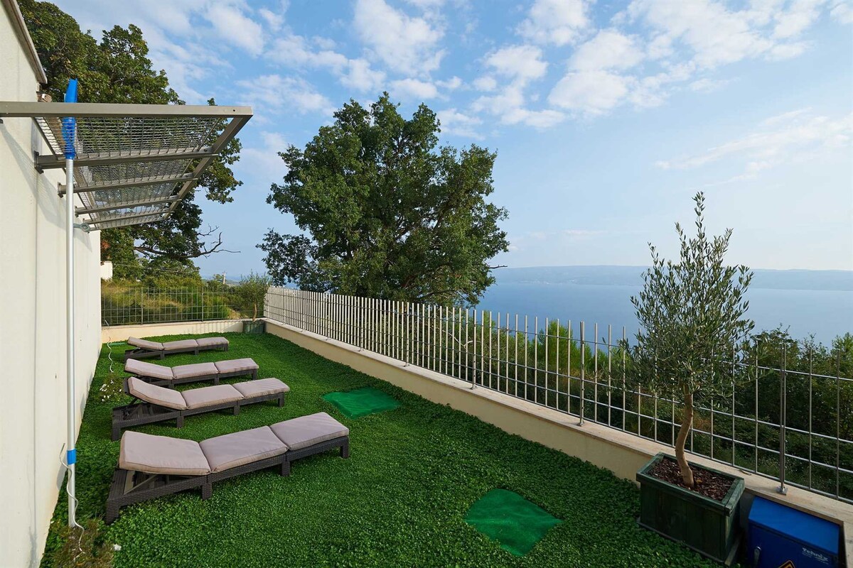 Luxury Villa Venera with Pool