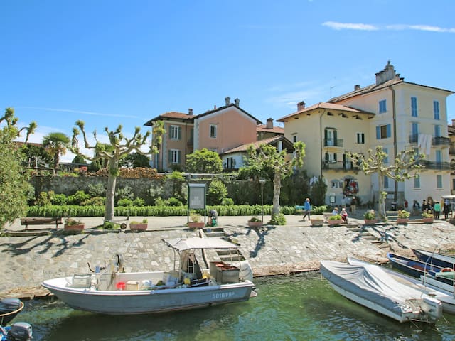 Isola Dei Pescatori的民宿