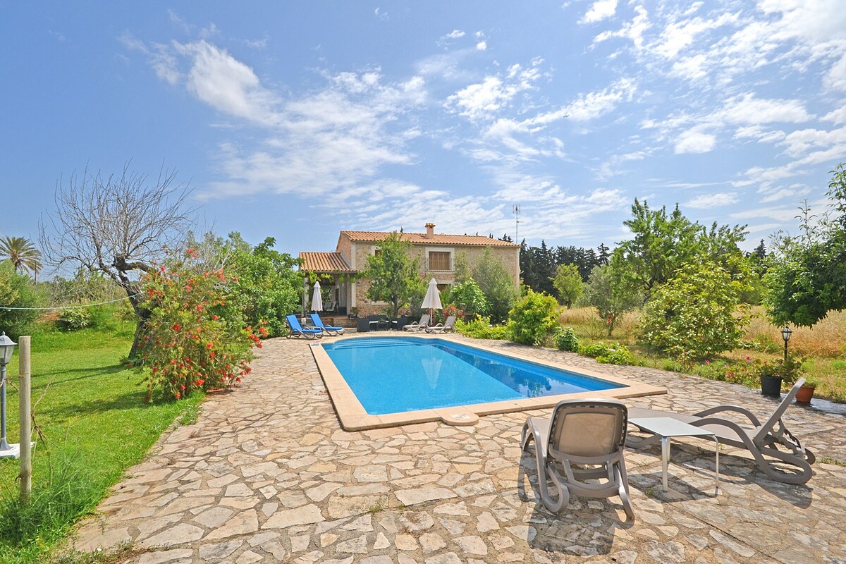 finca En El Campo Con Piscina, Gran Jardín, Privac