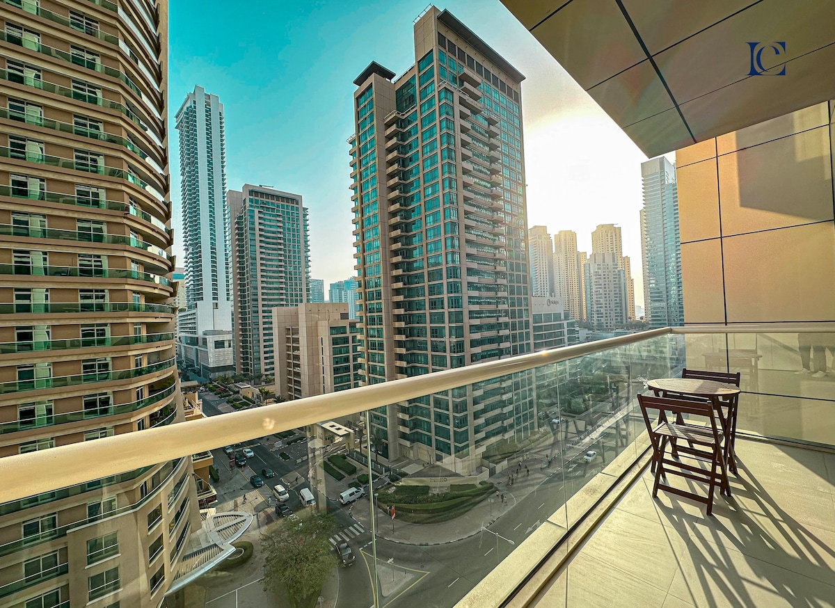 CLN -位于西大道迪拜码头（ West Avenue Dubai Marina ）的现代1卧室公