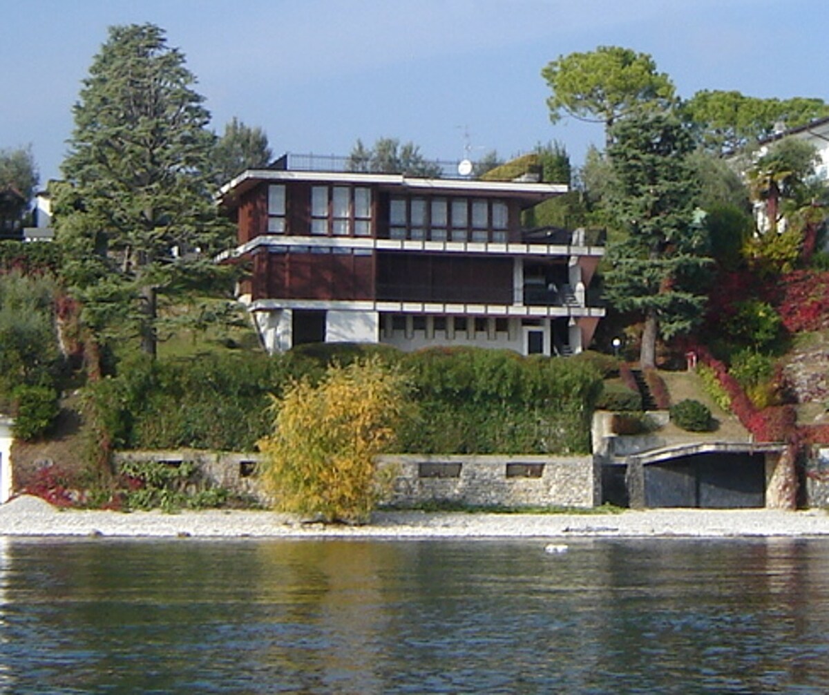 Villa Dolcelago Lake front