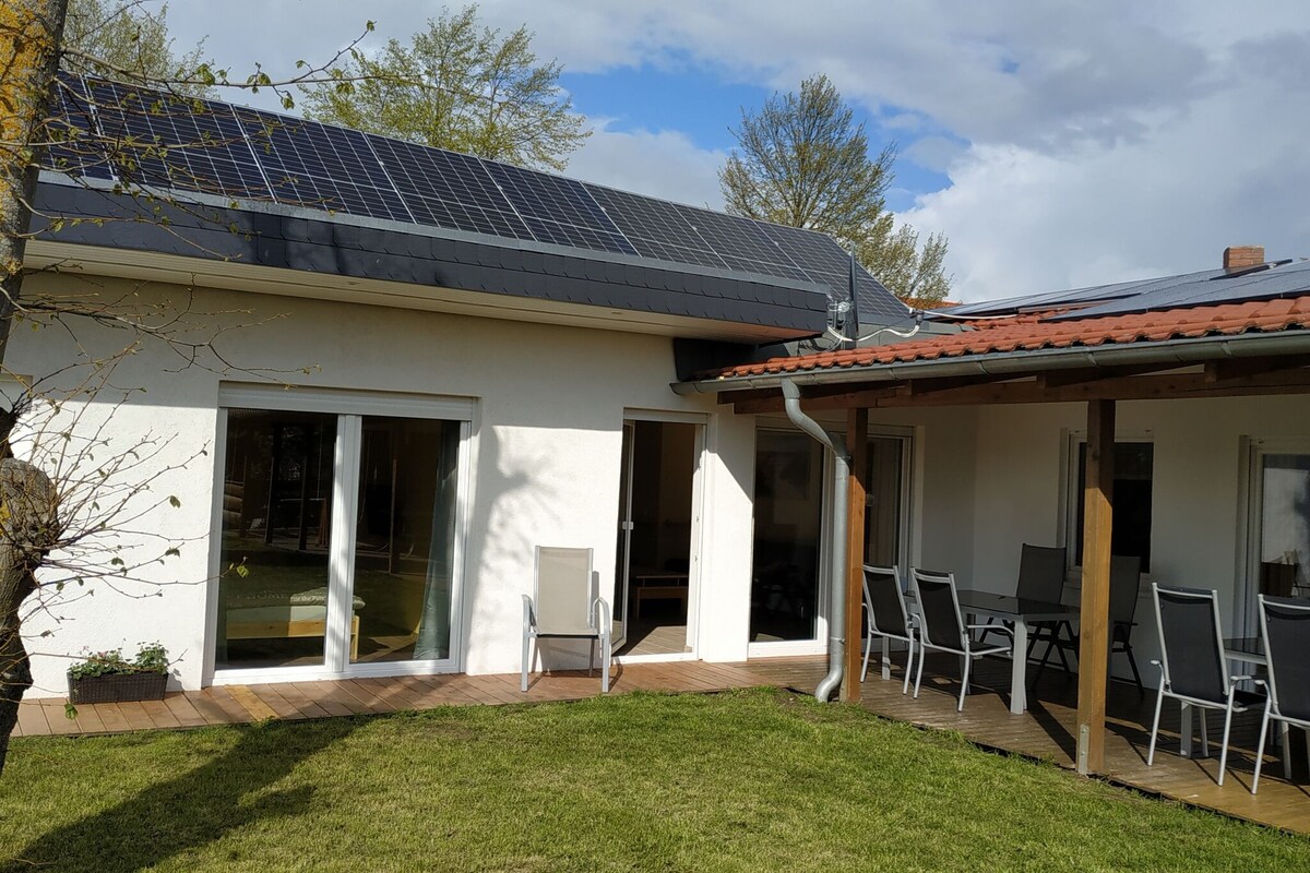 Bungalow in Börgerende-Rethwisch with sauna