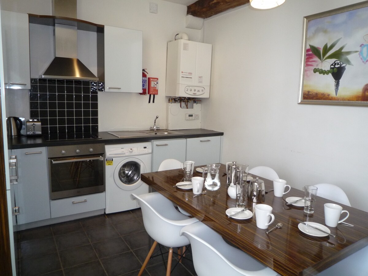 Castlemartyr Holiday Mews' (3 Bed)
