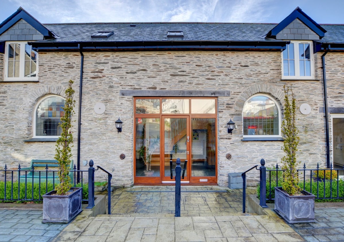 The Stables, Lynton