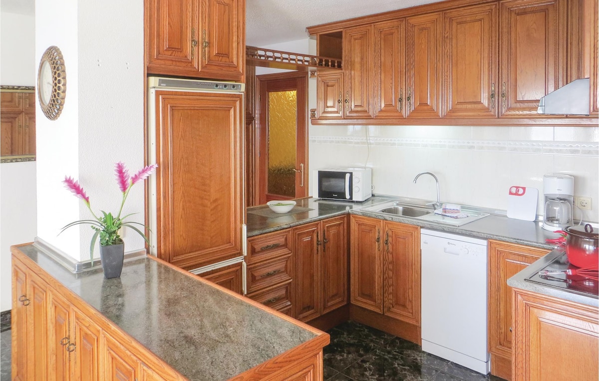 Nice apartment in Torrevieja with WiFi