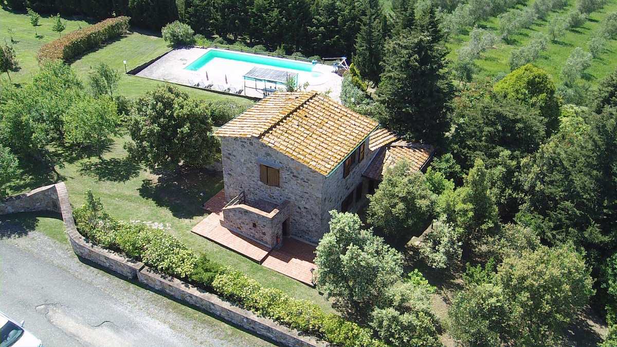 Private villa in the countryside near Cecina