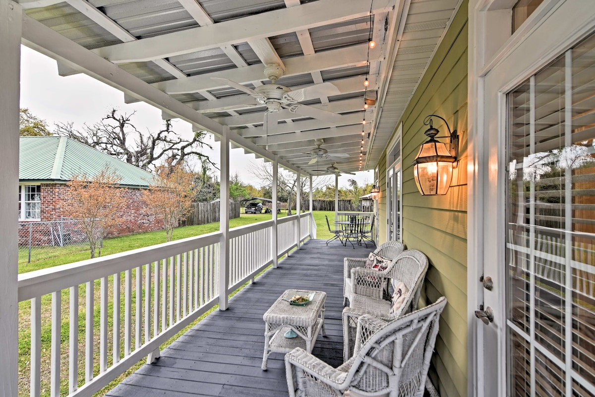 Cozy Pass Christian House w/Porch Steps from Beach