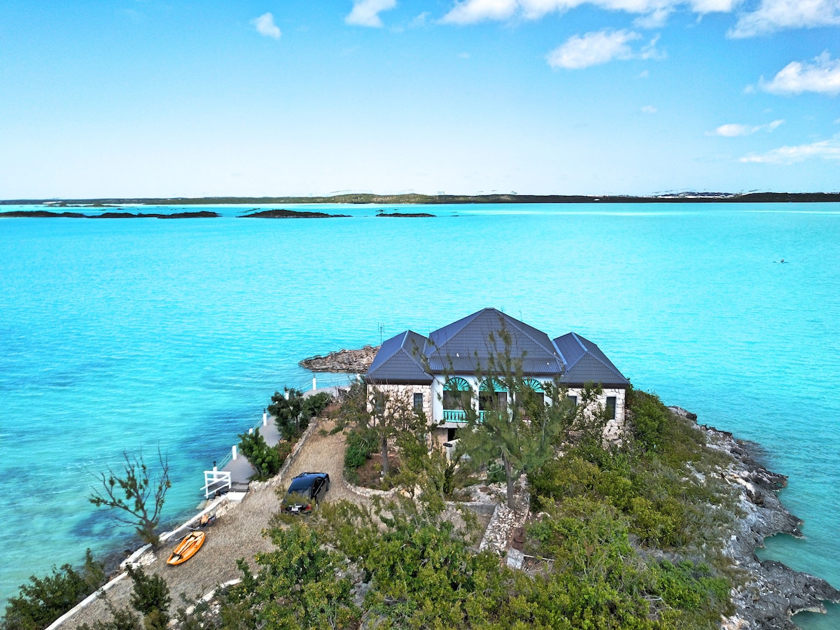 Rockspray Villa | On Point in Ocean | Waterfront |