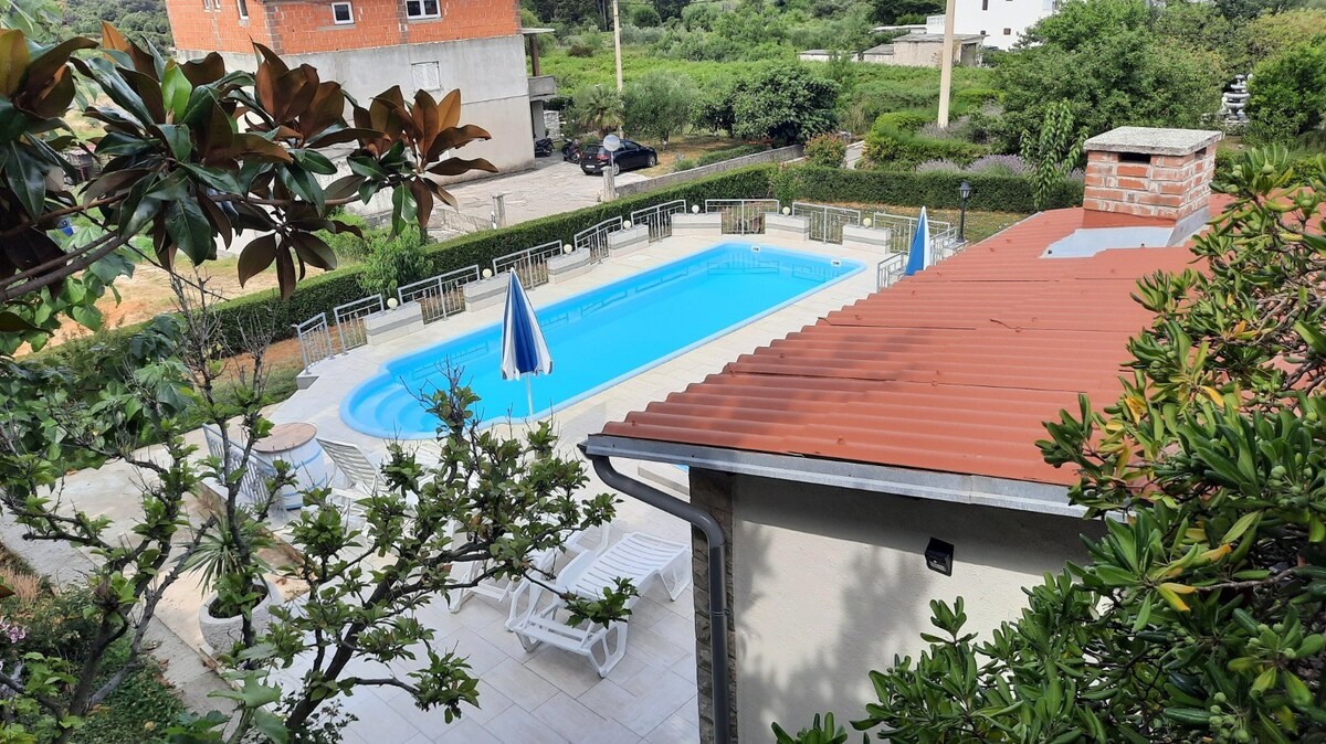 Ankica公寓-泳池和露营花园A1 (9) Kampor ，