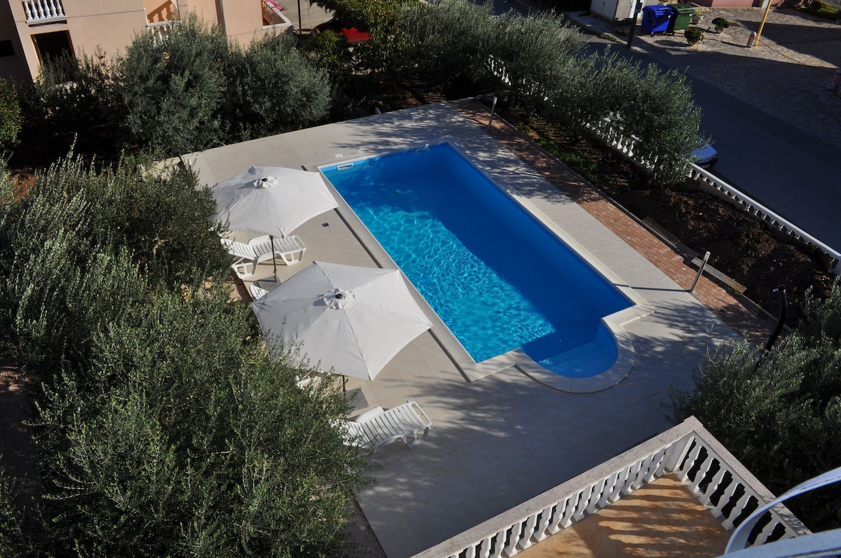 橄榄花园公寓-游泳池