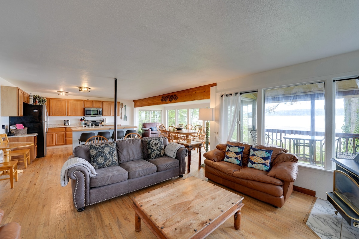 Cozy Beachouse: View & Deck, Steps from Skagit Bay