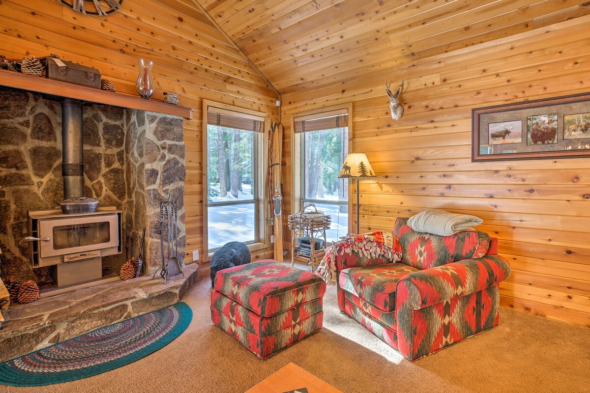 Tahoe Donner Cabin: Lake Access + Private Patio
