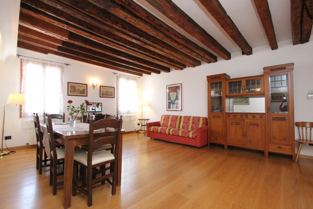 Residence dei Mori (80m from Rialto´s Bridge)