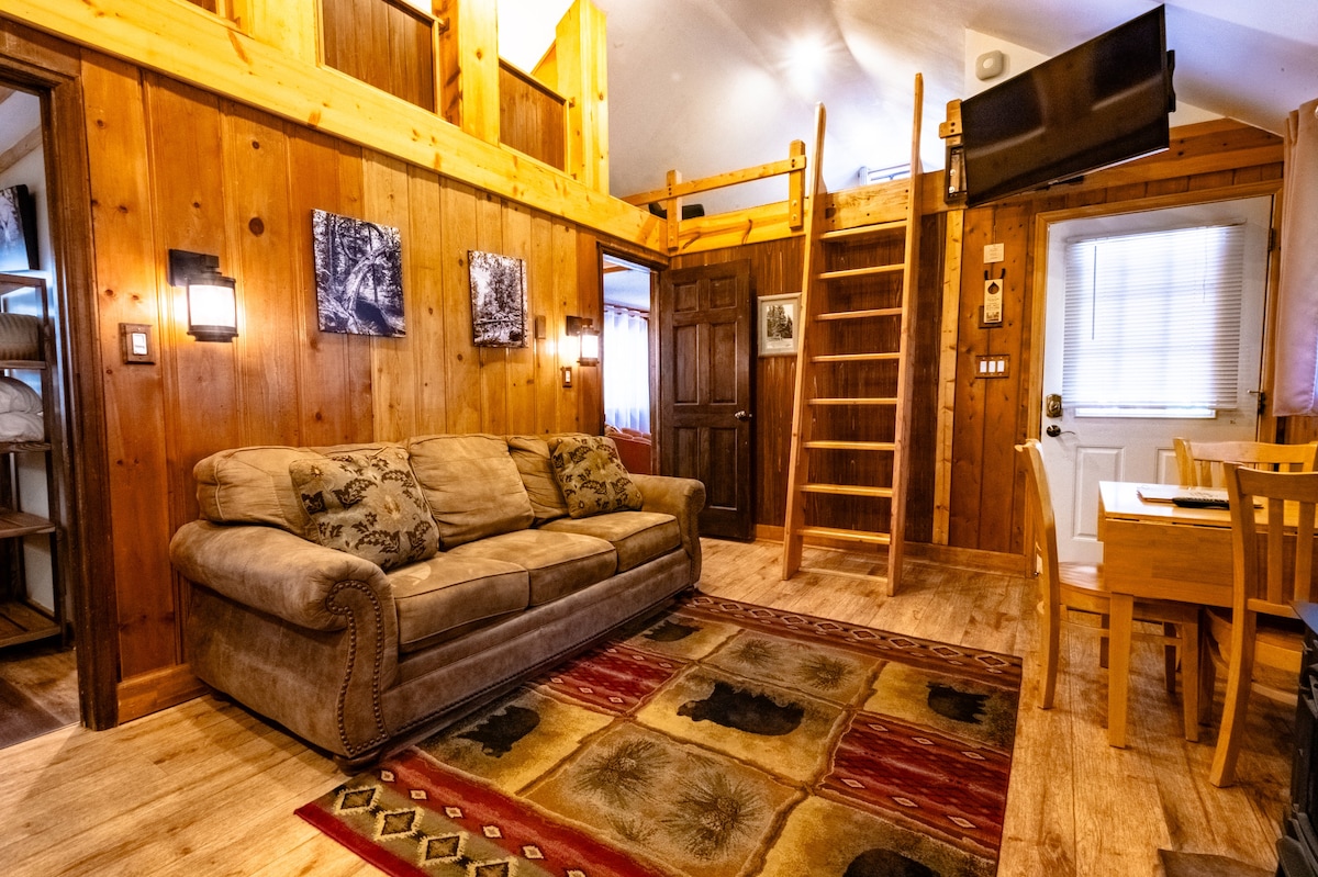 Alpen Way Chalet Mountain Lodge - Bountiful Cabin