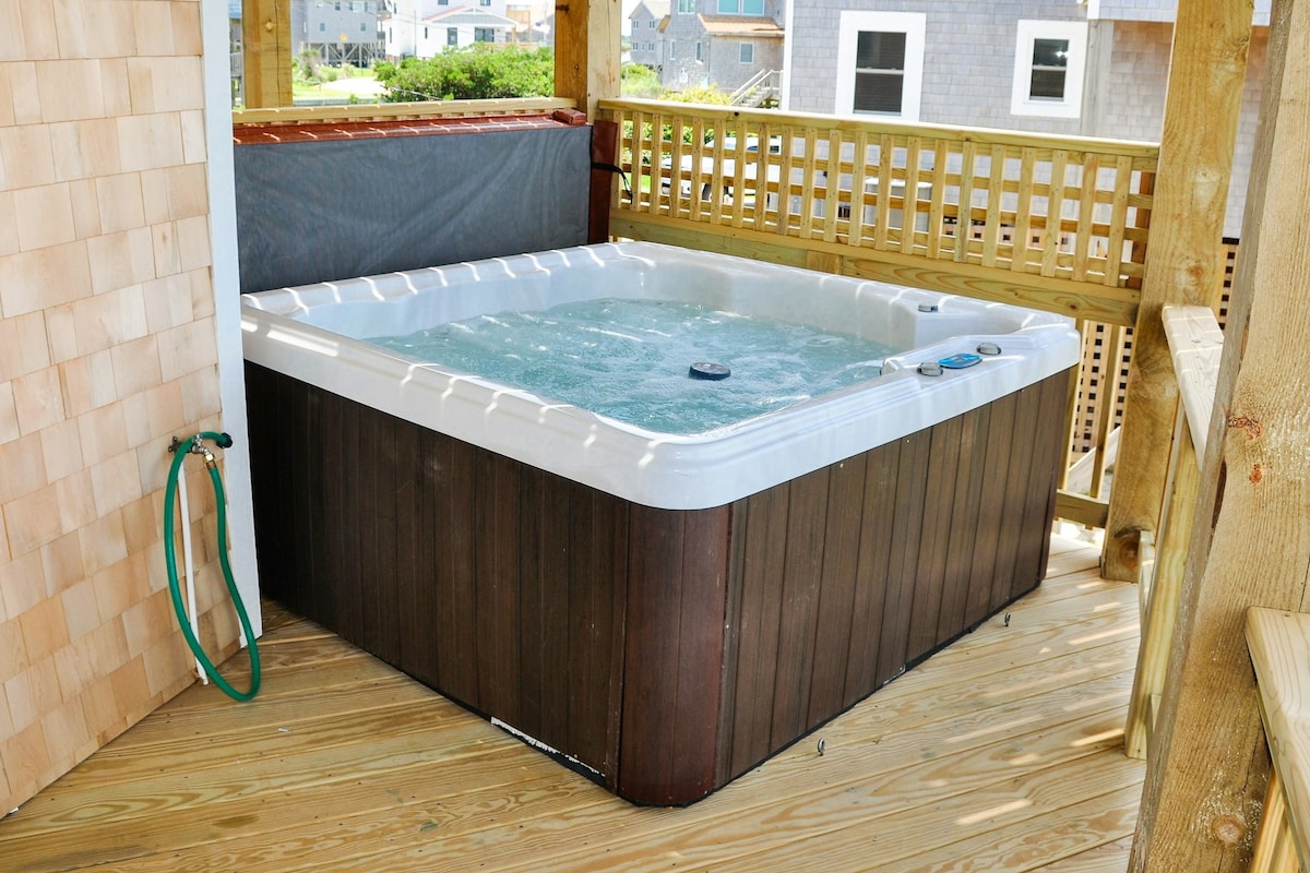 4BR Soundview | Hot Tub | Washer/Dryer