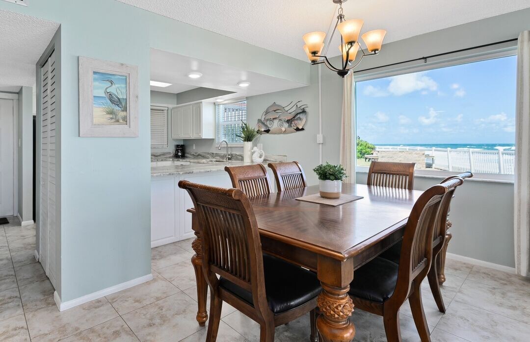 Direct Oceanfront Corner Unit with Amazing Views!