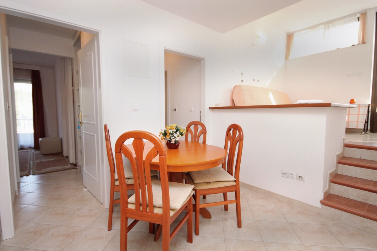 A-4591-b Two bedroom apartment with terrace and