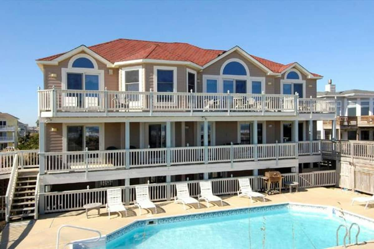 9BR Oceanfront Dog Friendly | Pool | Hot Tub