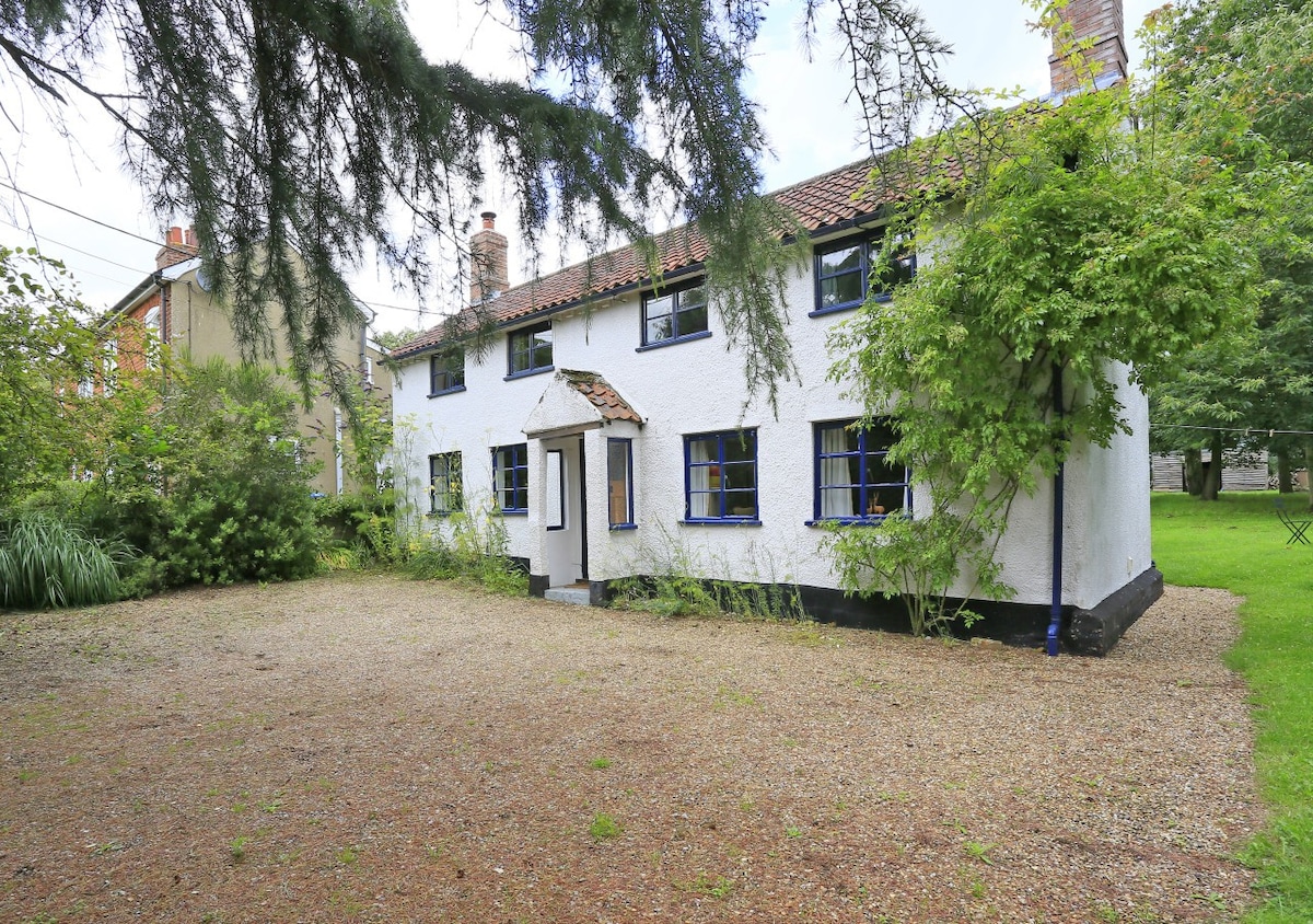 Sherfield Cottage