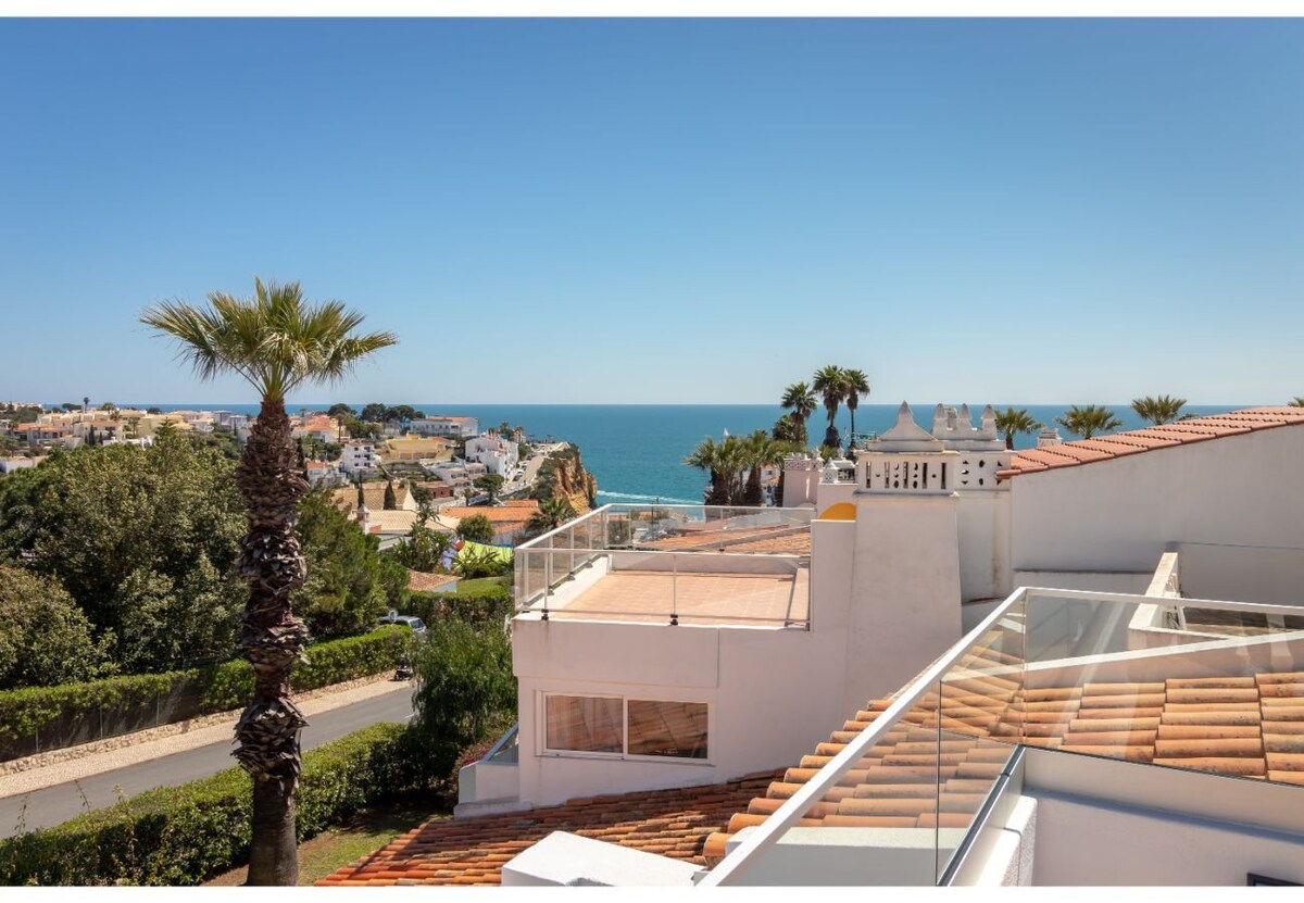 Casa Borboleta - Communal pool, sea views & 350m f