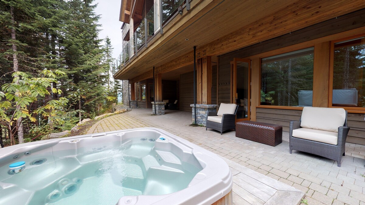 豪华度假木屋，带热水浴缸、蒸汽浴室、景观