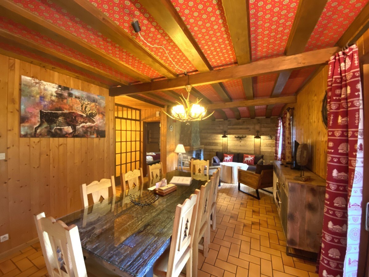 Le Trappeur Chalet en bois vue montagne