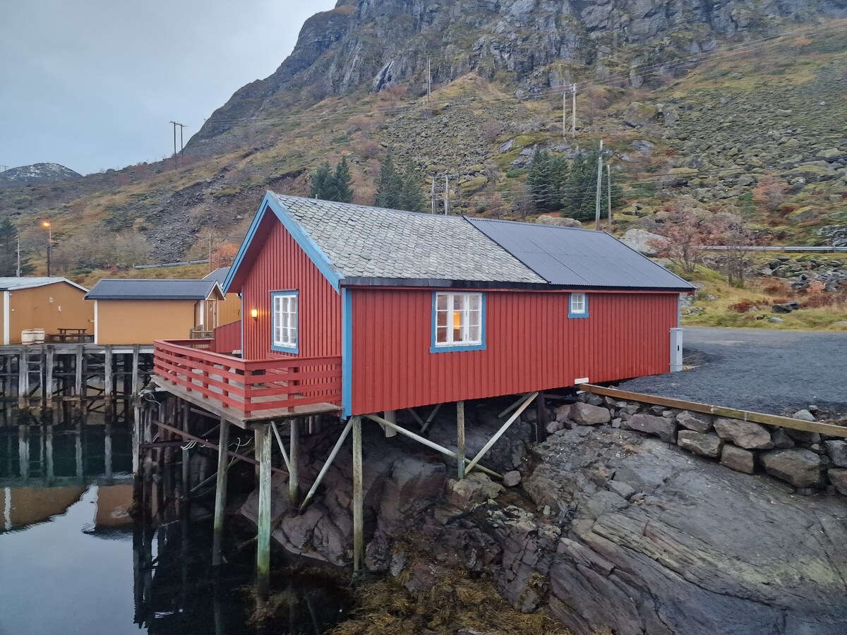 Explorers Cabin Lofoten Edge