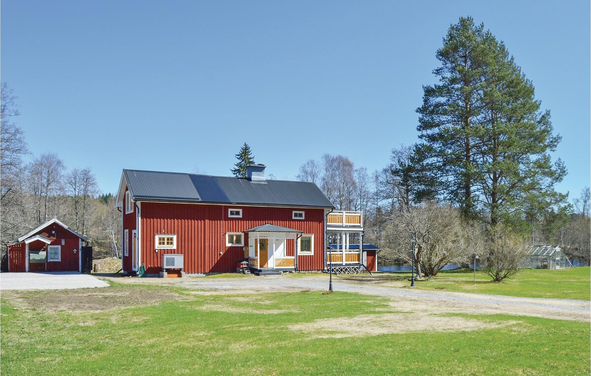 Beautiful home with 2 Bedrooms, Sauna and Internet