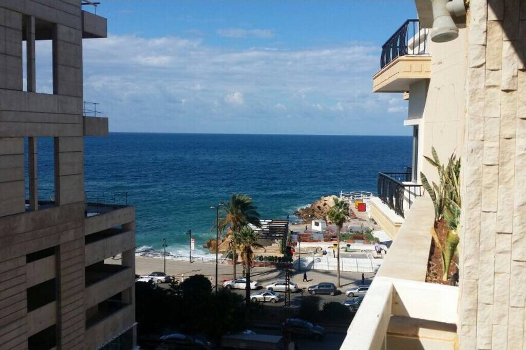 Fully serviced sea-front 3 bedroom apartment-LH