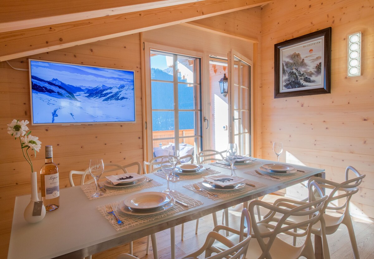 5 Star Penthouse Apartment in Chalet Aberot !!