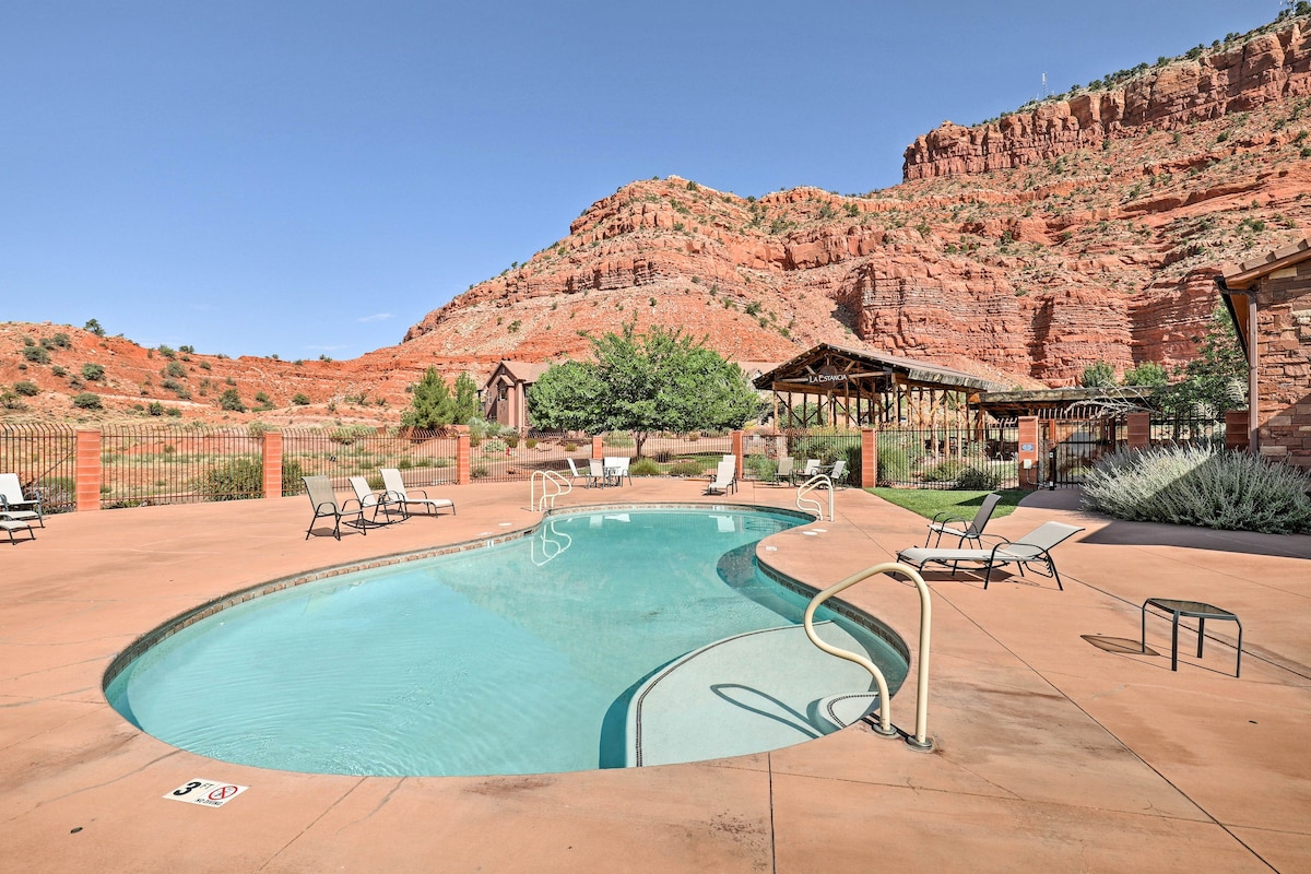 Utah Retreat w/ Fire Pit - Near Zion National Park