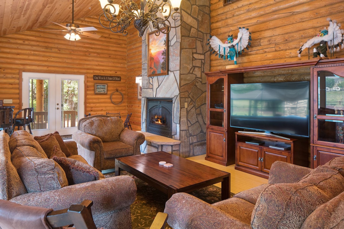 迷人的Log-Cabin Lodge可入住可供16人超棒的Vie