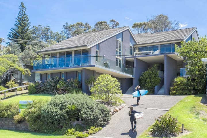 莫里莫科海滩(Mollymook Beach)的民宿