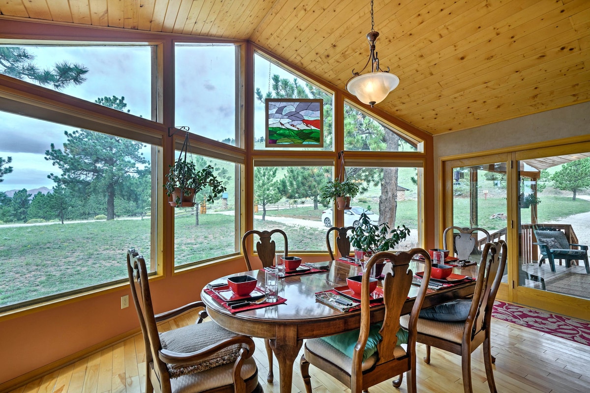 Westcliffe Home w/ Decks & Mountain Bikes