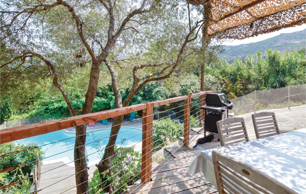 Lovely home in Calvi with house sea view
