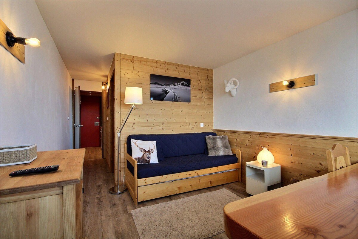 漂亮的单间公寓+全新装修的小木屋