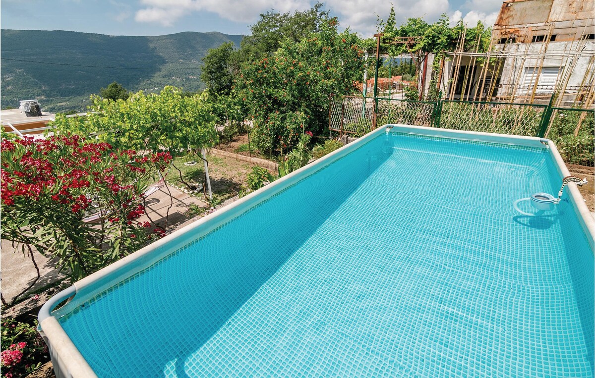 Awesome home in Herceg Novi with s and WiFi