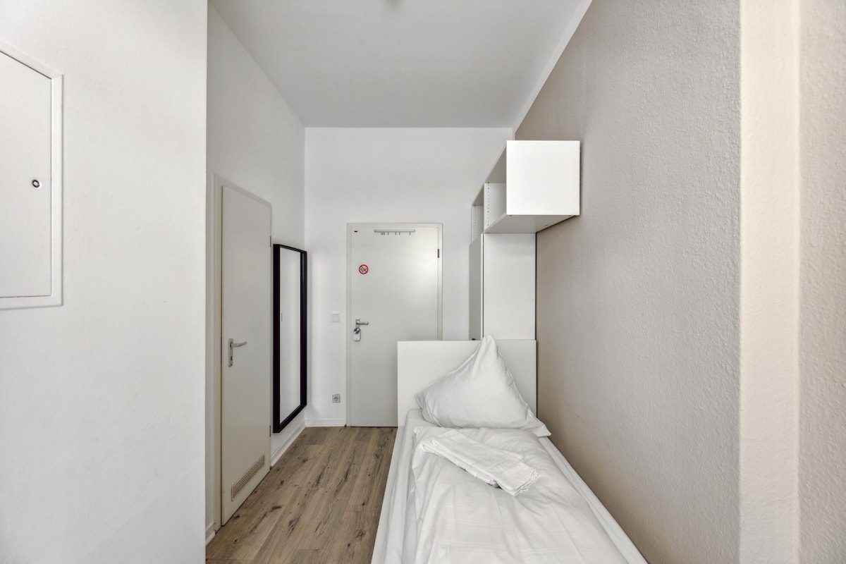 Arbio I 1A Cozy room near Mauerpark