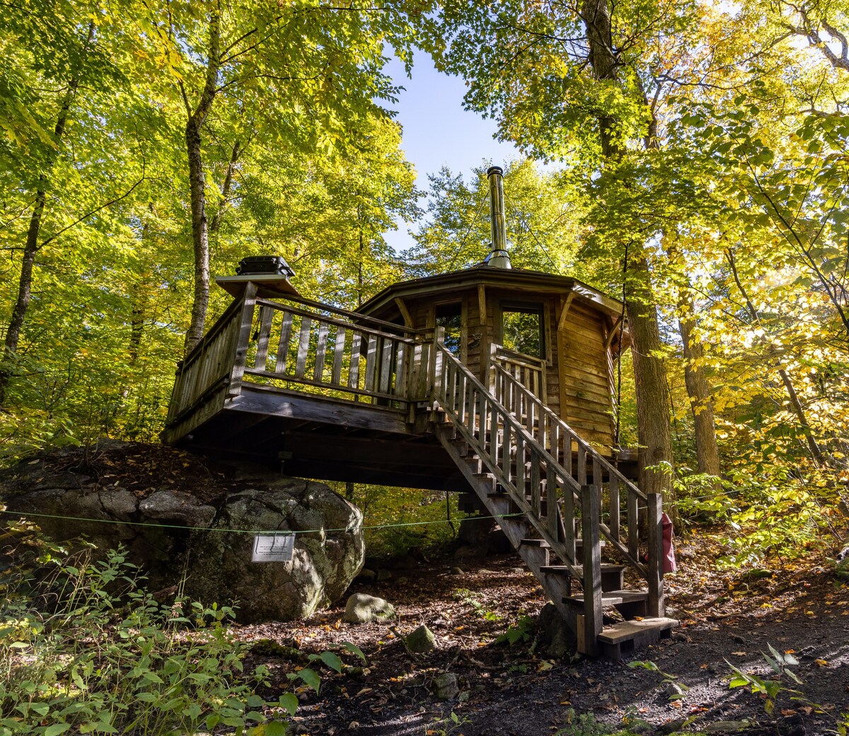 The Yurt- Treehouse 9 at Les Refuges Perchés