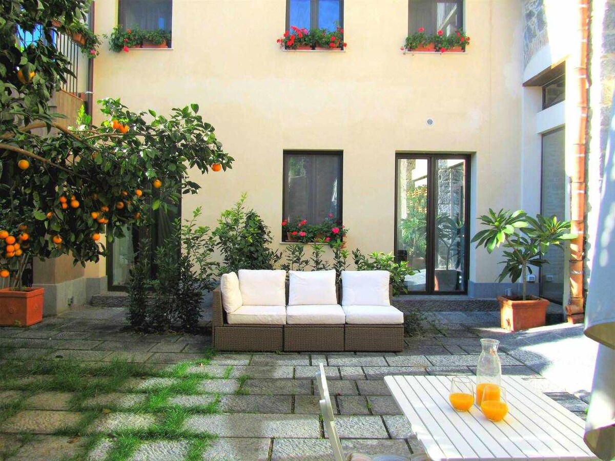 B&B - CominSicily CortedeiLimoni -高级家庭客房，可观赏花园美景