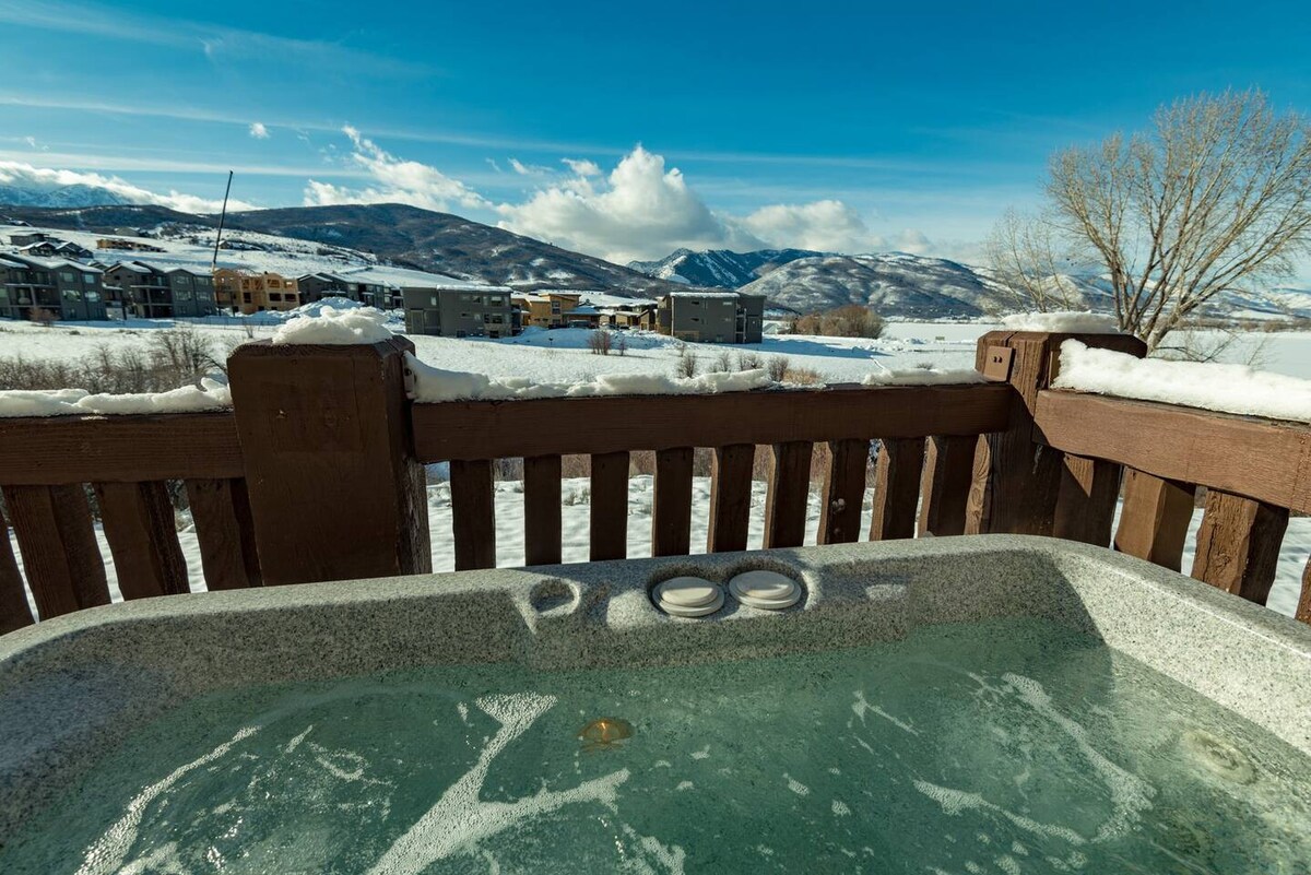 Snowbasin Haven | Hot Tub | Resort Amenities