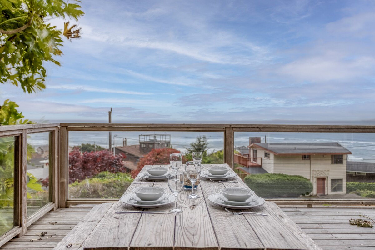 Roads End-Spectacular Ocean Views-SeaCret Hideaway