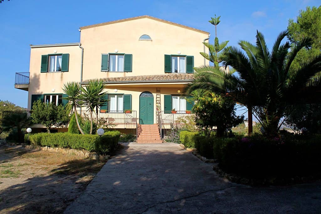 Villa Gaetano - Charme Holidays