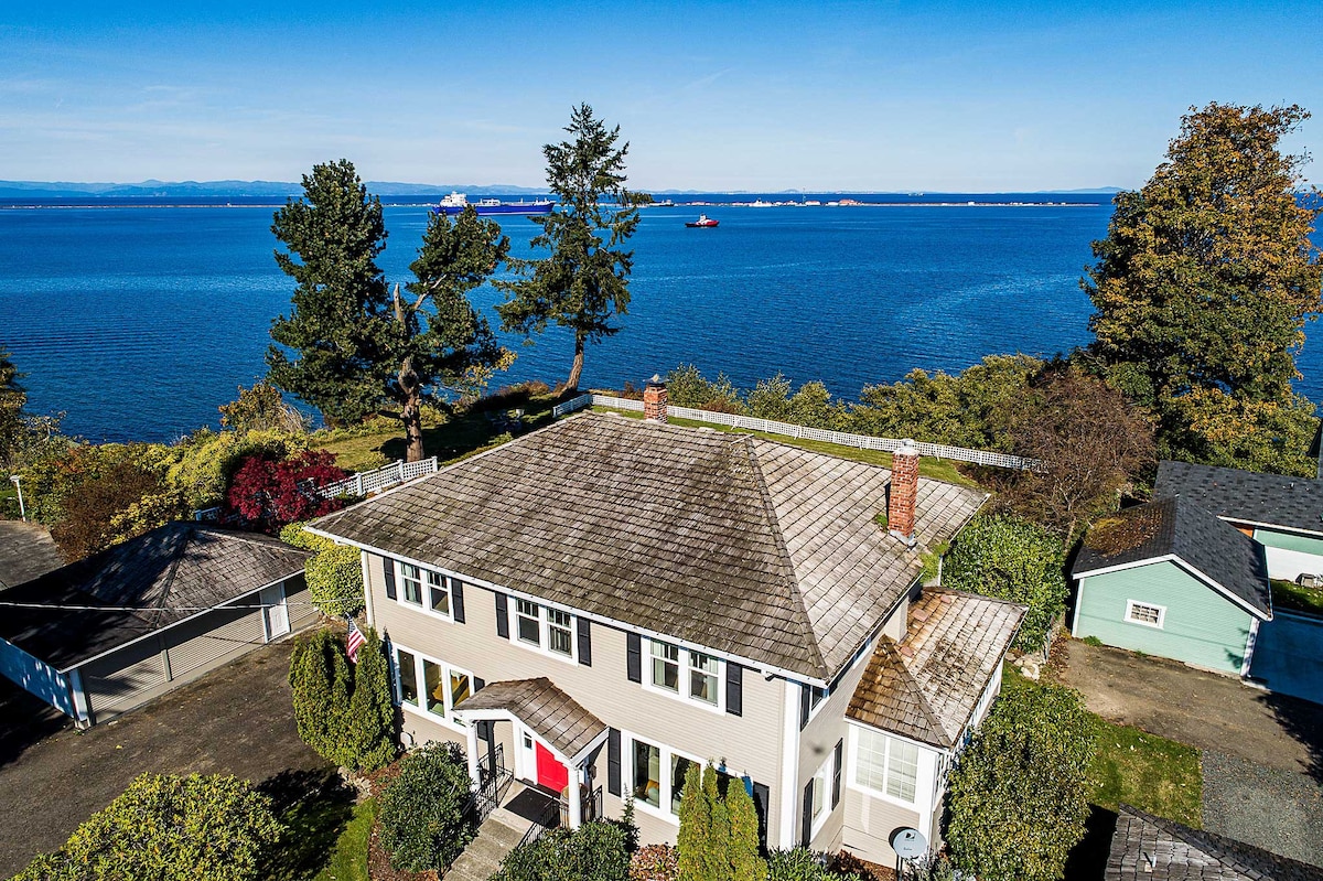 Waterfront Port Angeles Home w/ Harbor Views