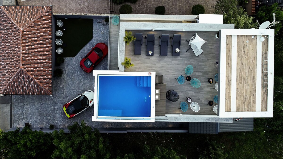 La Vie Villa Jelena别墅，带屋顶泳池，扎达尔人数