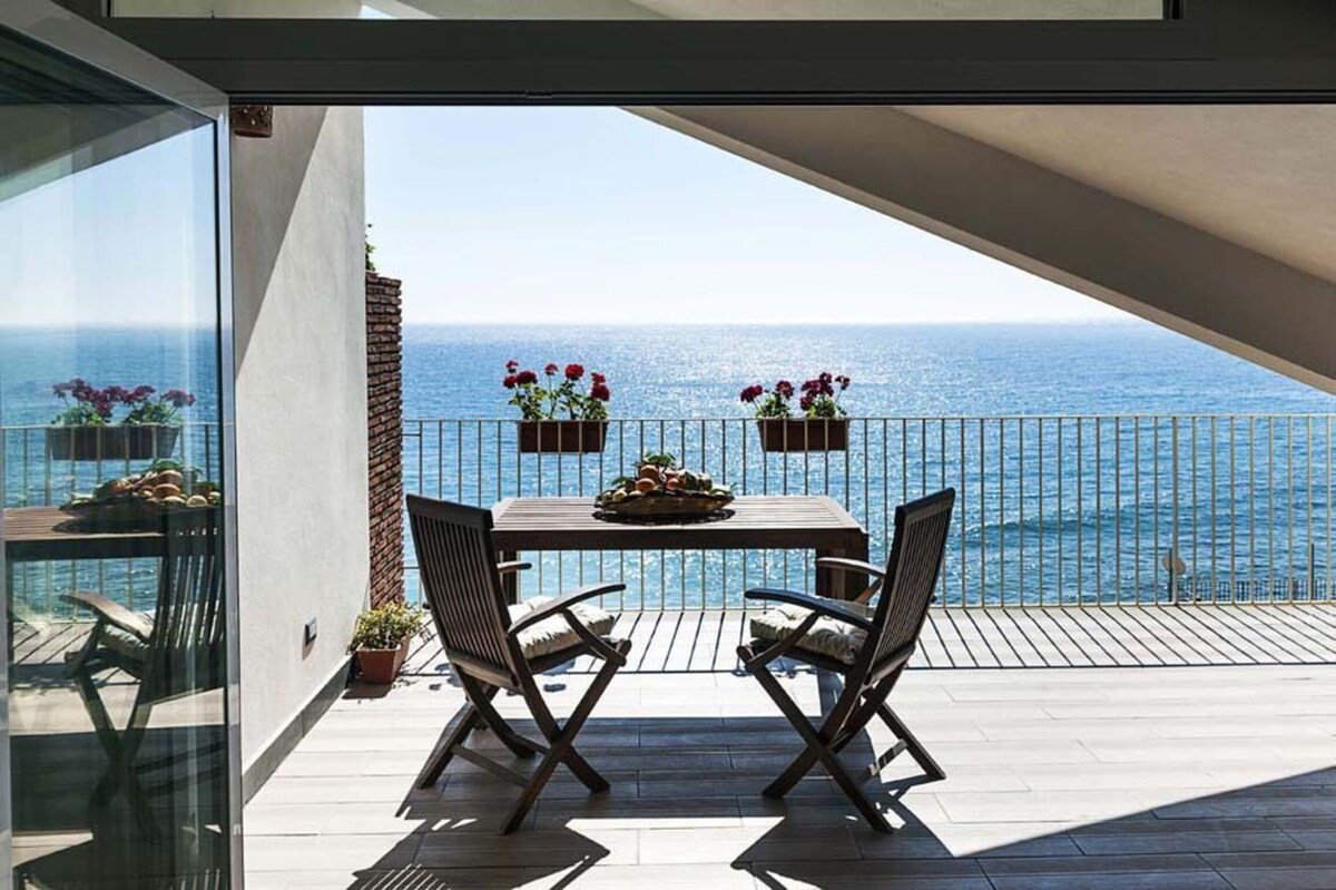 西西里岛陶尔米纳海滨度假公寓